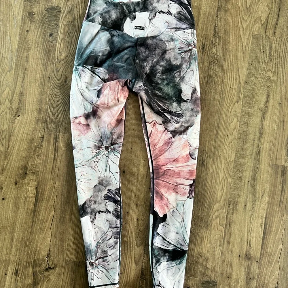Oraki Flourish Leggings size M - Picture 2 of 4